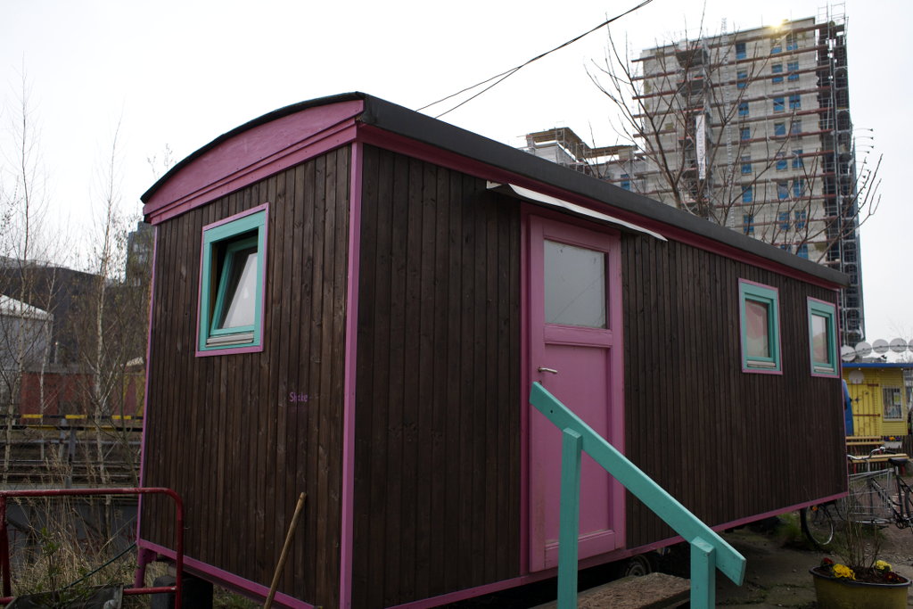 Picturesque small circus wagon house. Photo: Sanjin Đumišić.