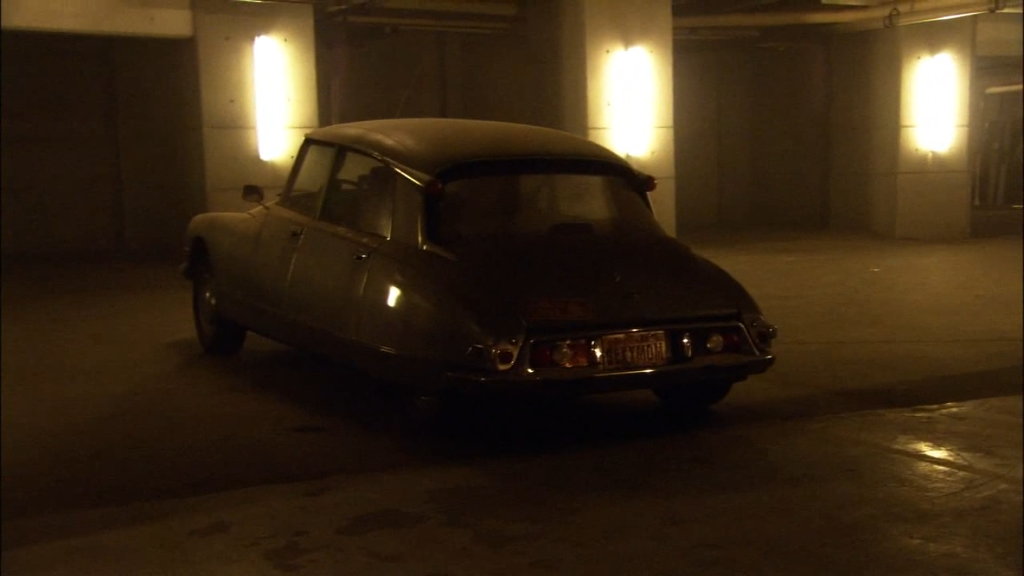 Citroën Déesse in Battlestar Galactica.