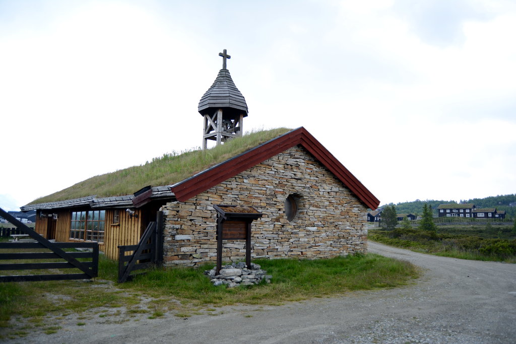 Small Church in Ringebu Norway. Photo: Sanjin Đumišić.