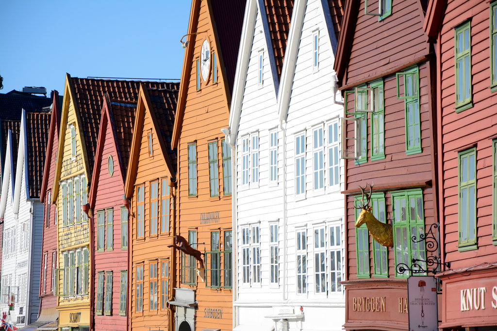 Colorful Bergen houses. Photo: Sanjin Đumišić.