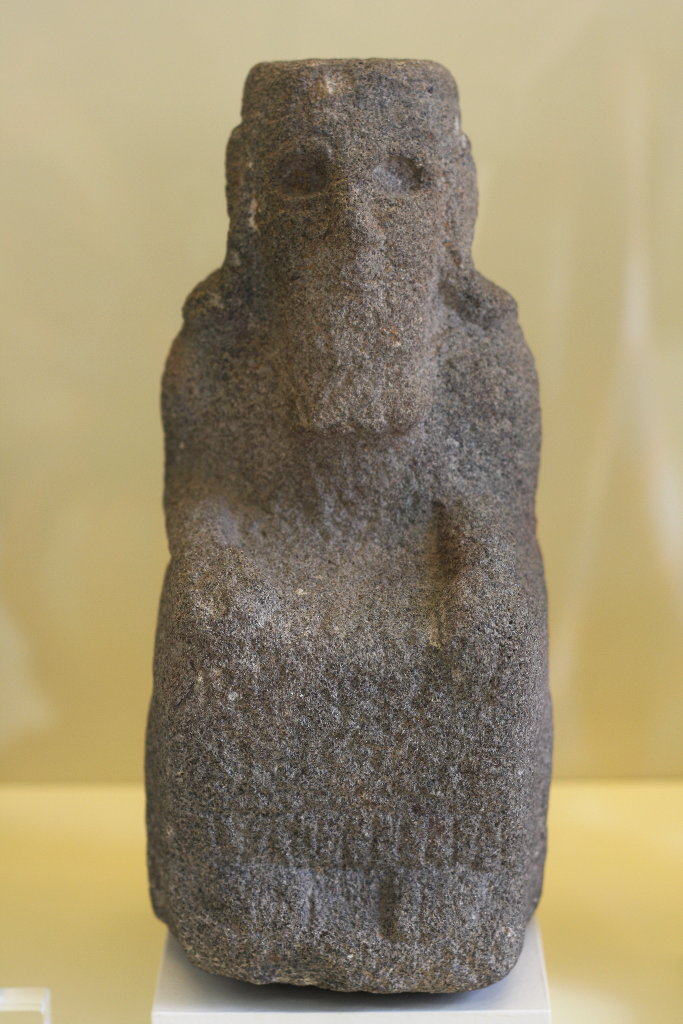 Pergamon Museum in Berlin – Small statues. Photo: Sanjin Đumišić.