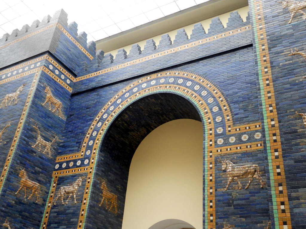 Sumerian blue gate in Pergamon Museum. Photo: Sanjin Đumišić.