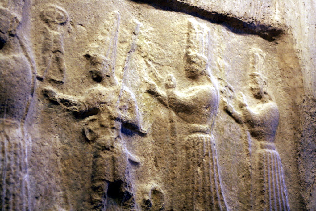 Sumer - Pergamon Museum in Berlin - Wall Carvings. Photo: Sanjin Đumišić.