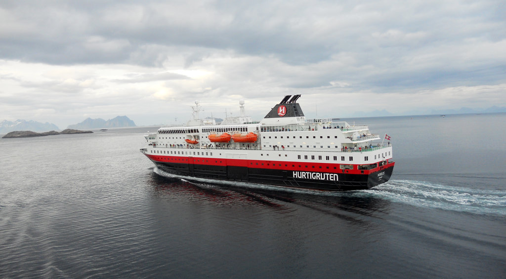 Hurtigruten. Photo: Sanjin Đumišić.