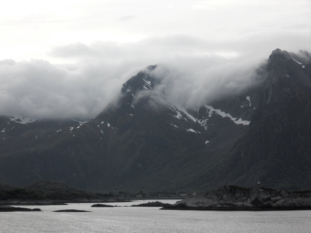 Lofoten coast. Photo: Sanjin Đumišić.