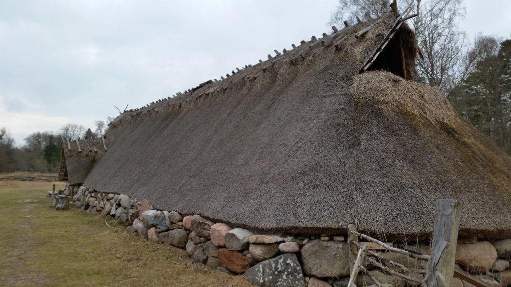 Norse iron age house. Photo: Sanjin Đumišić.