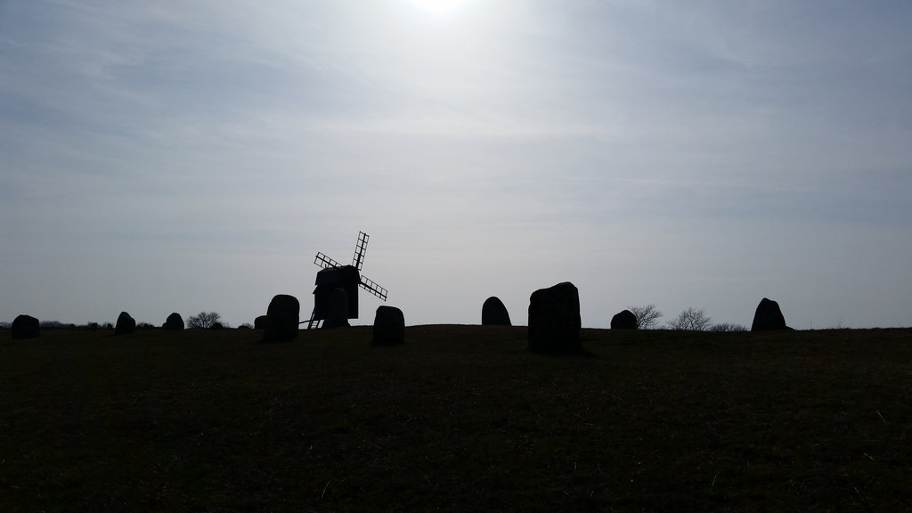 Windmill and megaliths in Öland. Photo: Sanjin Đumišić.
