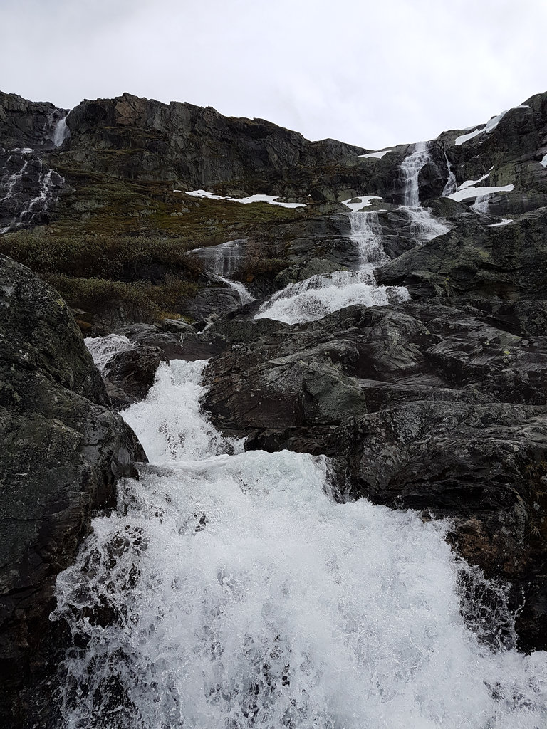 Sognefjell waterfall. Photo: Sanjin Đumišić.