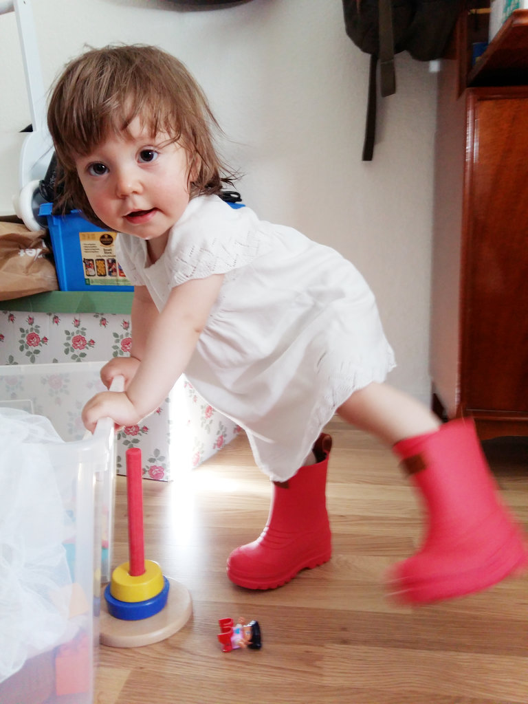 Baby Florens Kavat rain boots. Photo: Lisa Sinclair.