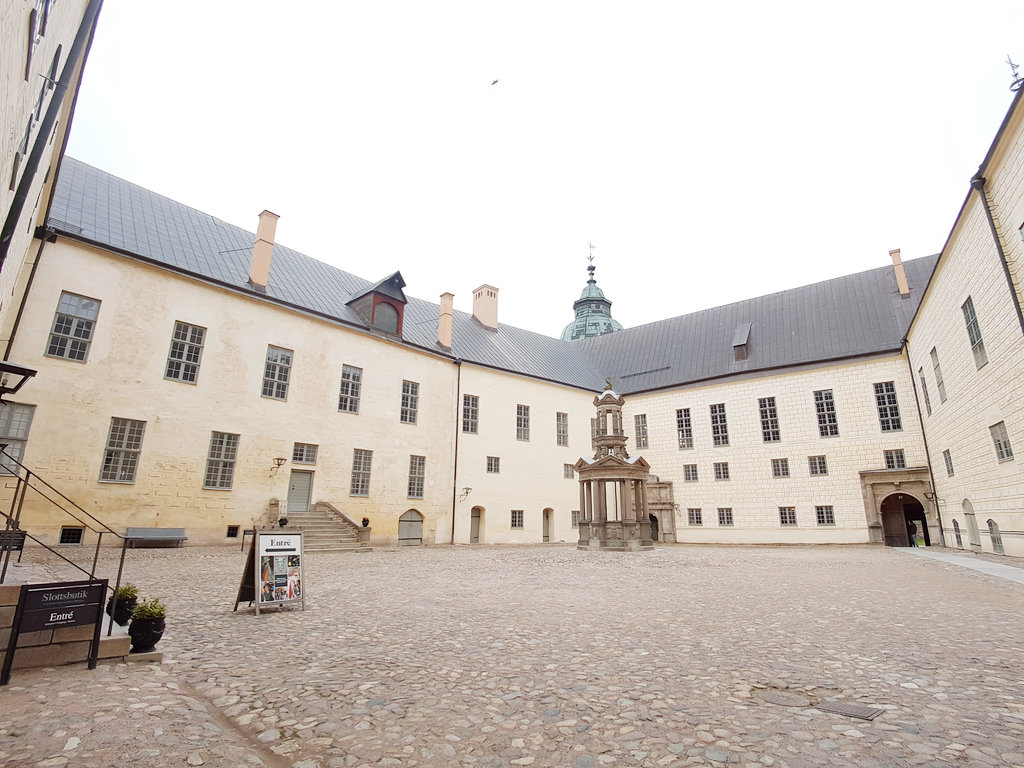 Kalmar Castle courtyard. Photo: Sanjin Đumišić.