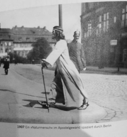 Wonderful photo from 1907 in Berlin