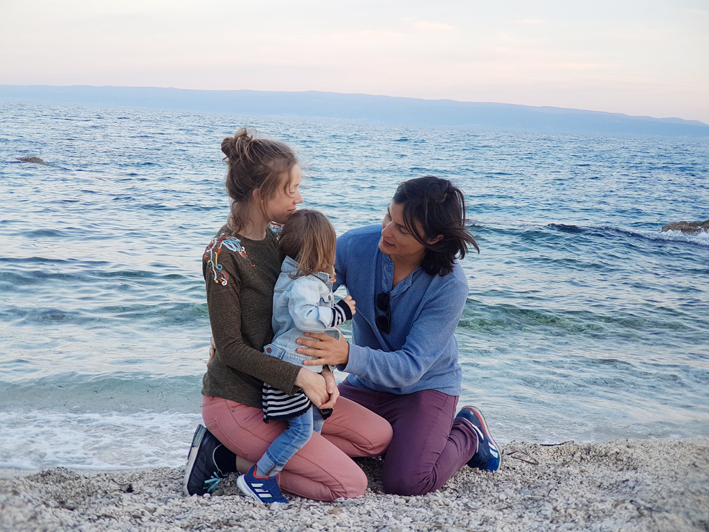 Đumišić Sinclair family, Adriatic beach.