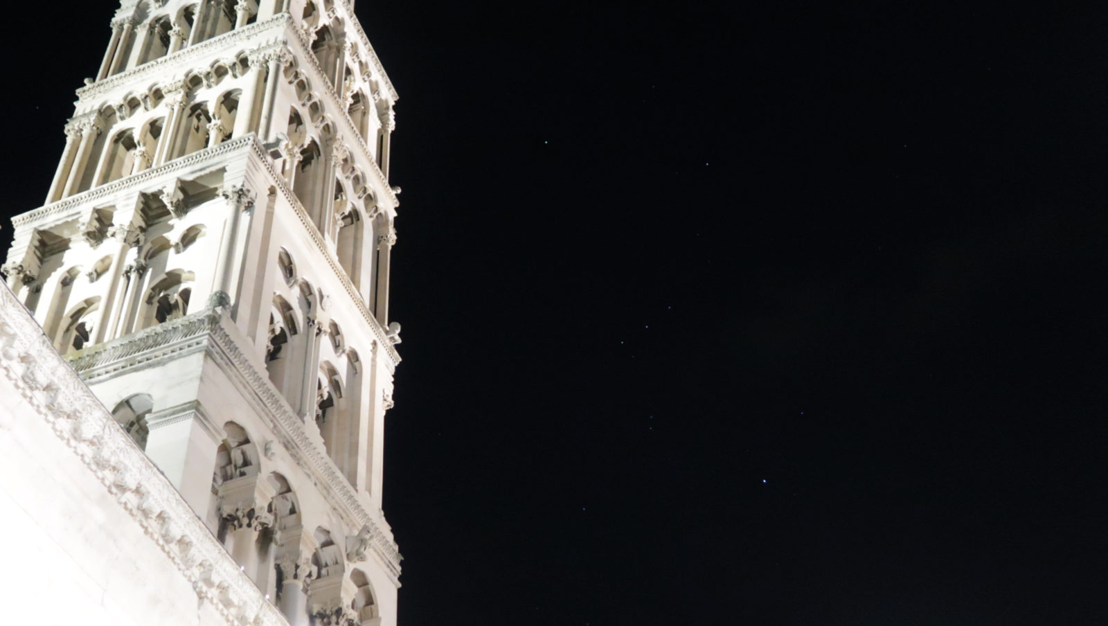 New Year in Split. Diocletian's Palace and Orion. Photo: Sanjin Đumišić.