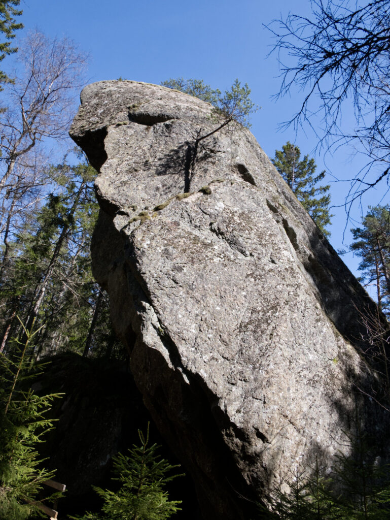 A huge stone resembling a face in Tiveden National Park. Photo: Sanjin Đumišić.